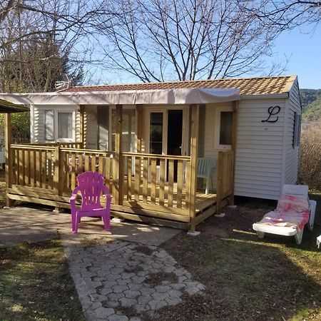 Camping Le Vieux Colombier Мустьє-Сент-Марі Екстер'єр фото